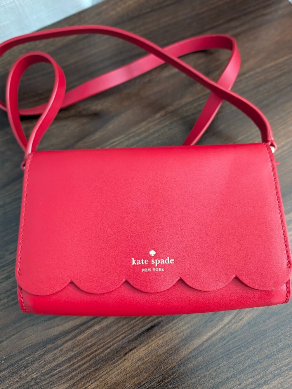 Kate Spade Convertible crossbody/Clutch with Scalloped Flap